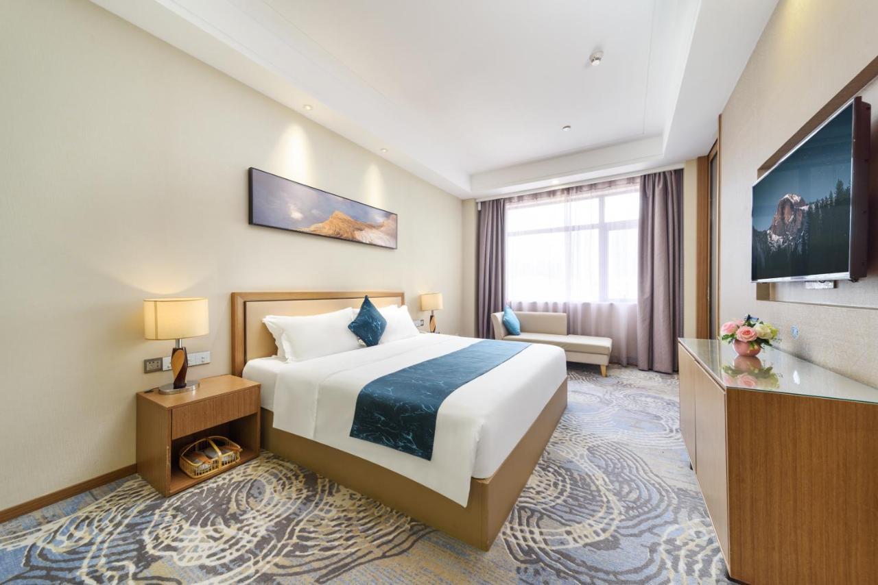 Qianhai Holiday Hotel Шеньчжень Екстер'єр фото
