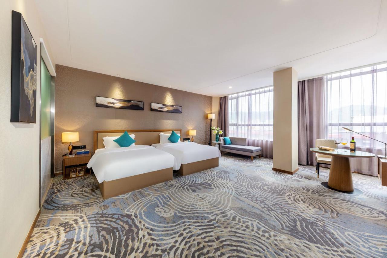 Qianhai Holiday Hotel Шеньчжень Екстер'єр фото